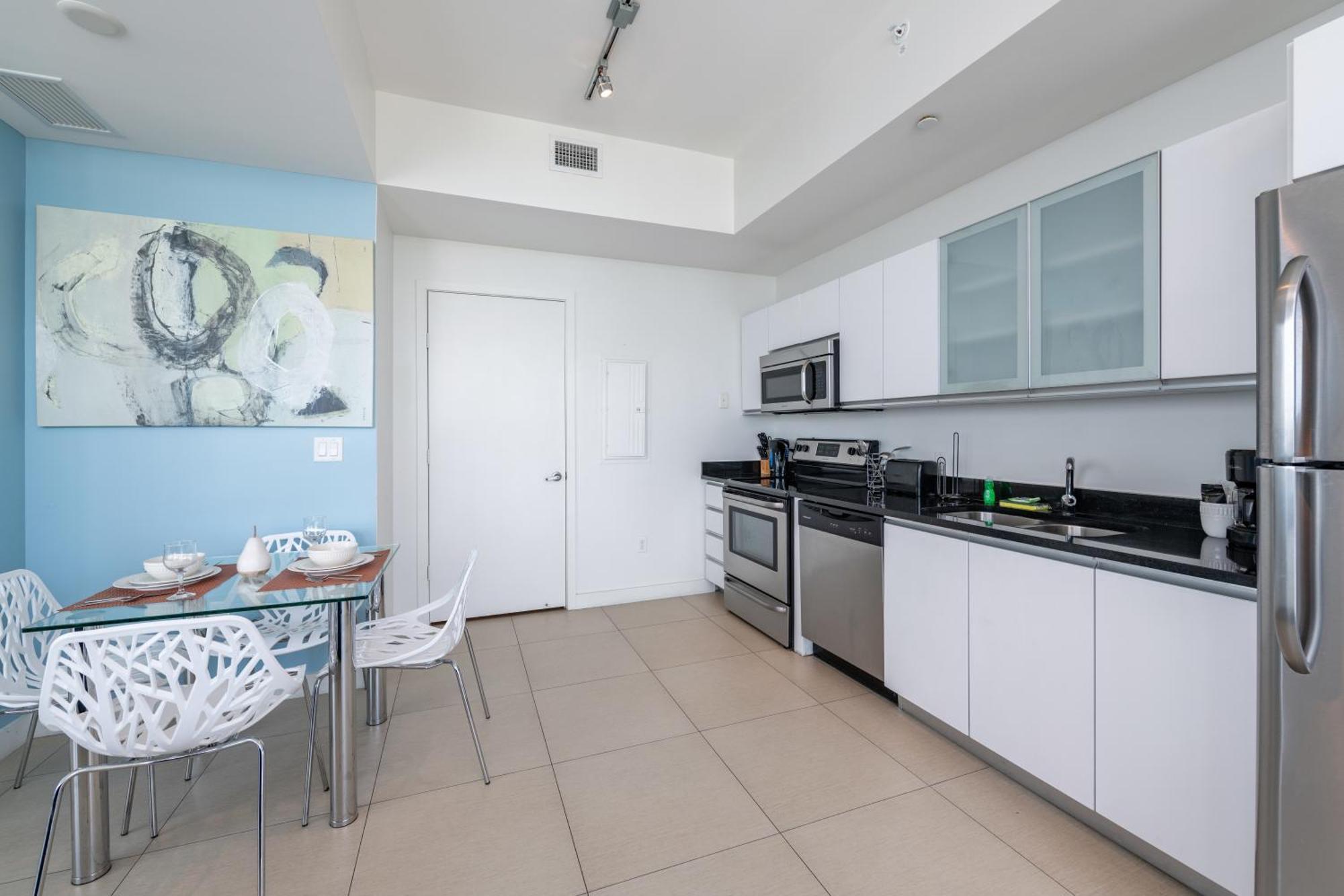 Global Luxury Suites At Monte Carlo Miami Beach Szoba fotó